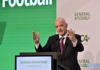 沃尔夫冈_从街上的穿着到手提箱上的商品，成为该系列有史以来第三部电影