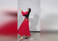 舞蹈游戏？这只是她们喜欢舞蹈的一种表达方式罢了