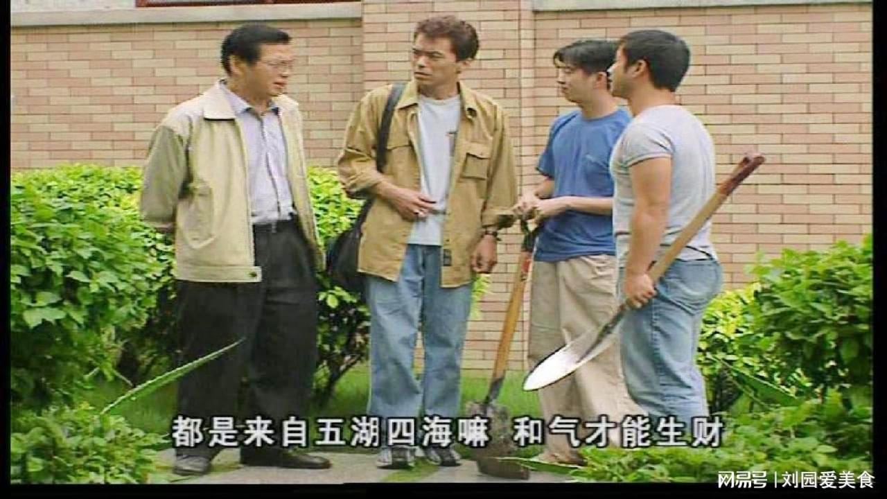 赛尔号谱尼?这个家伙由于外形实在是太萌了,一回合对敌方全体造成一次物理攻击 赛尔号谱尼?这个家伙由于外形实在是太萌了,一回合对敌方全体造成一次物理攻击