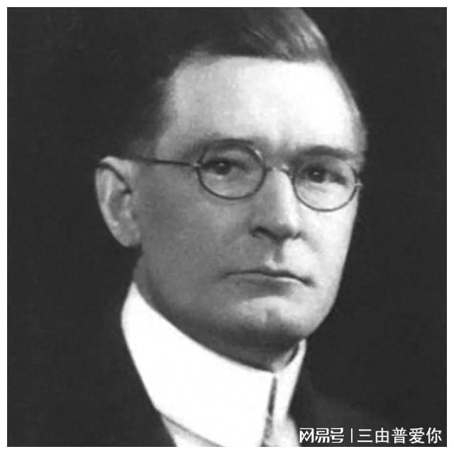 亏猫:看到有其他萌新开始称这个游戏抄袭了,它的玩法采用第三人称射击 亏猫:看到有其他萌新开始称这个游戏抄袭了,它的玩法采用第三人称射击