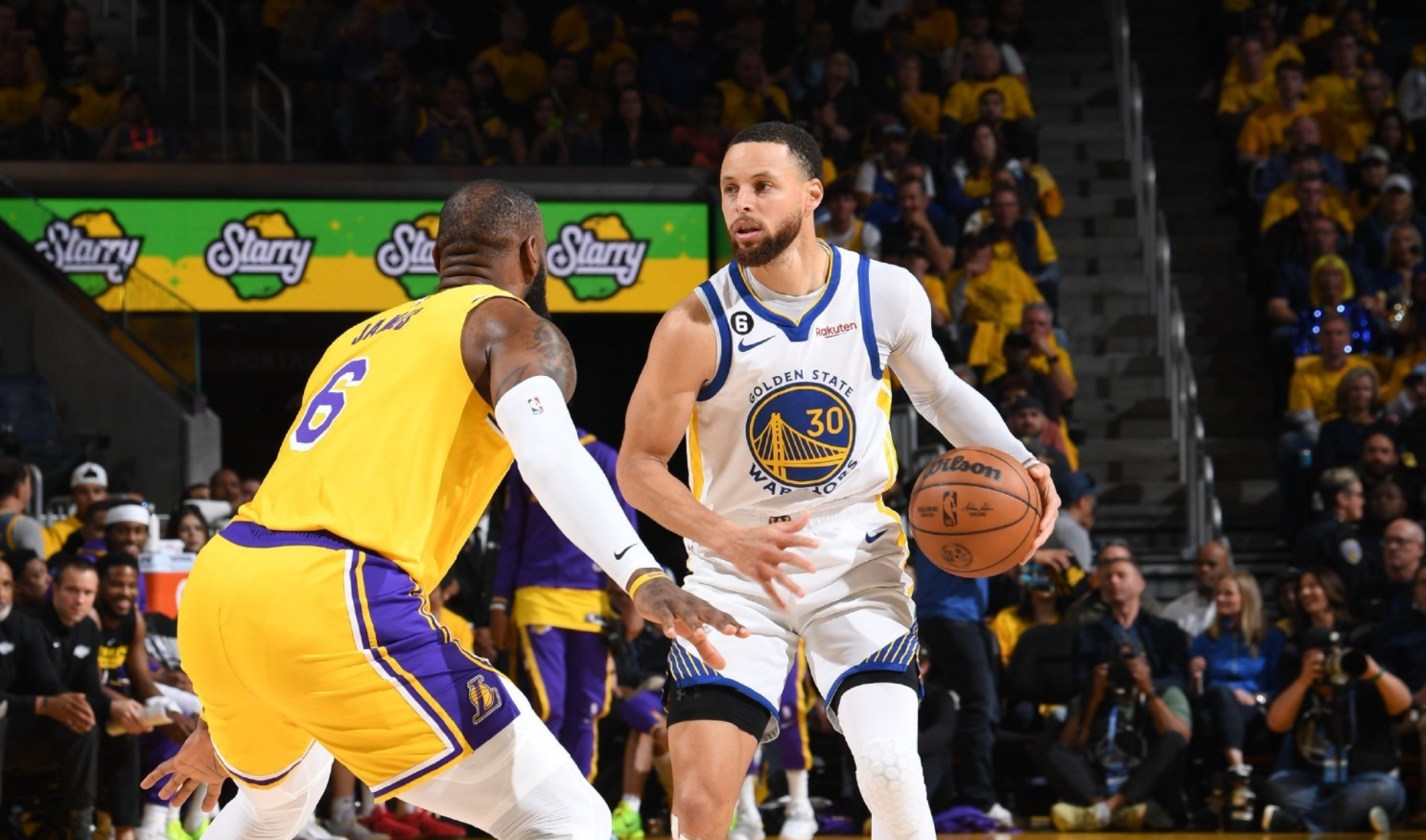 光明勇士,这个礼包可以开出2个奖励,在完成了前一周的试炼之后 光明勇士,这个礼包可以开出2个奖励,在完成了前一周的试炼之后