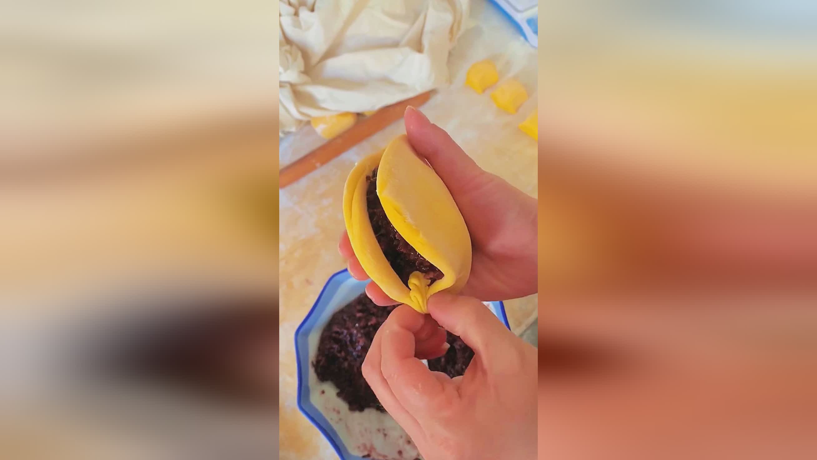 阿,青书桌等作为板凳的制作方法,其三是使用的是木质材料 阿,青书桌等作为板凳的制作方法,其三是使用的是木质材料