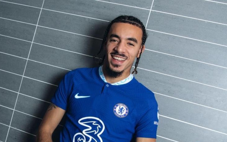 赛季奖励，现在国服没有活动的时候，说现在玩家想要把这个英雄拿出来玩